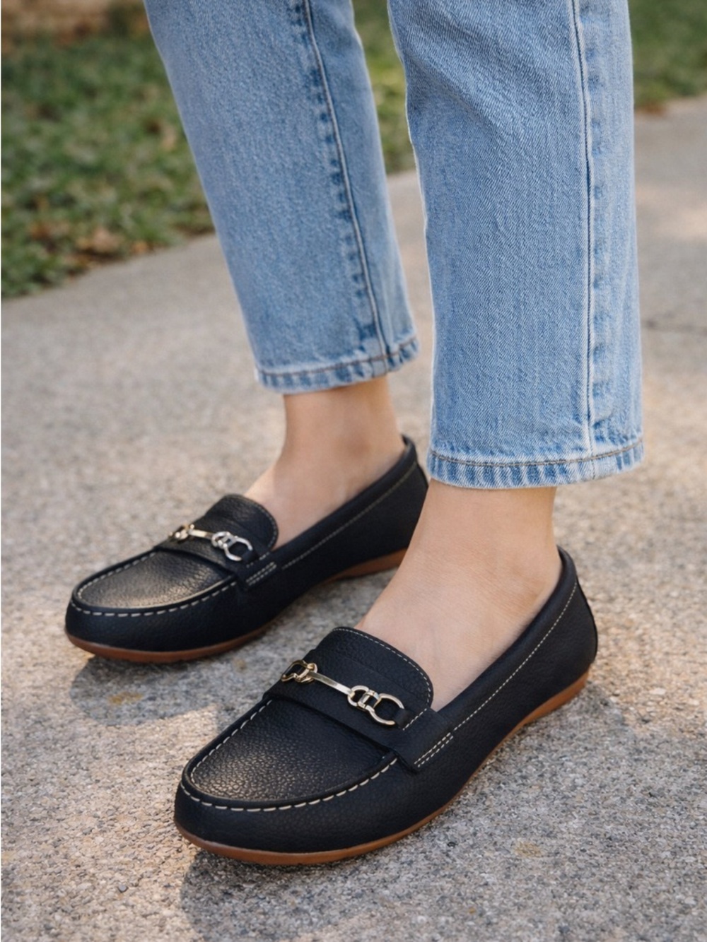 Kordal Black Loafers Women’s 9 Gold Bit Comfort Slip On Casual